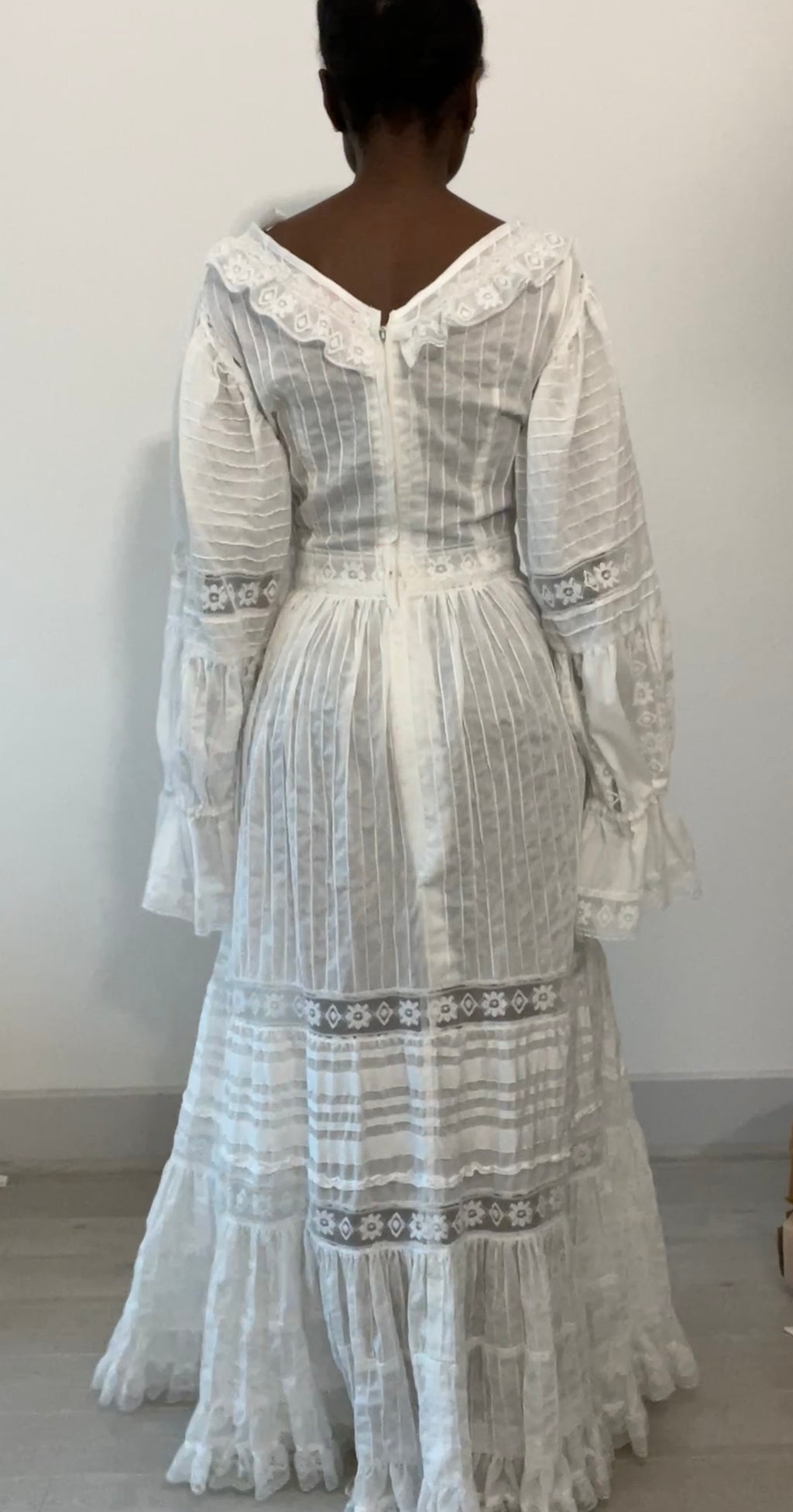 70s boho Georgia Charuhas bridal - S