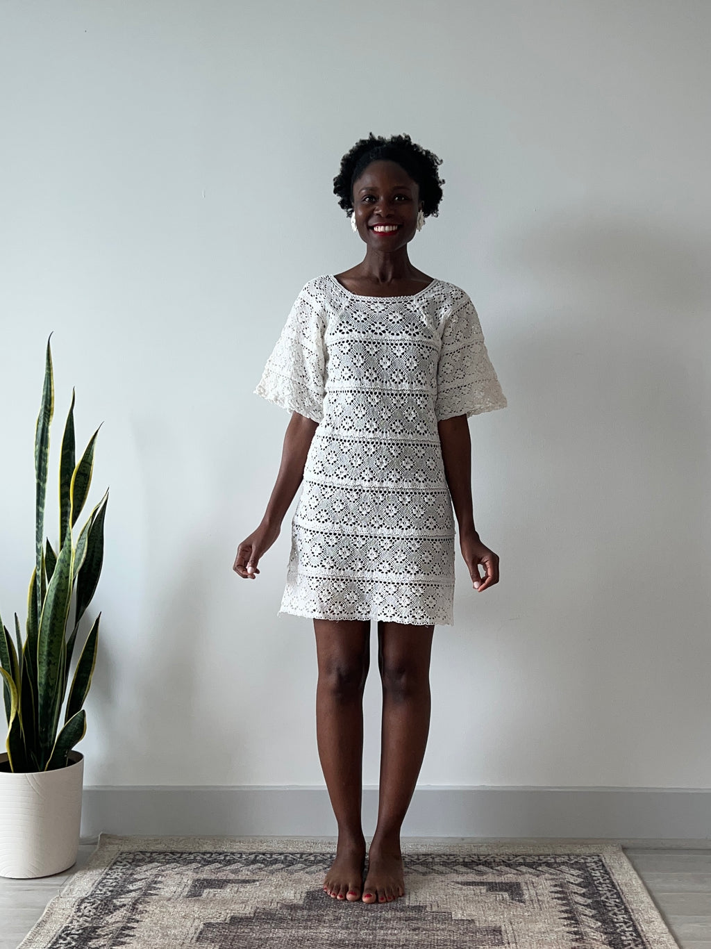 70s white crochet mini - S