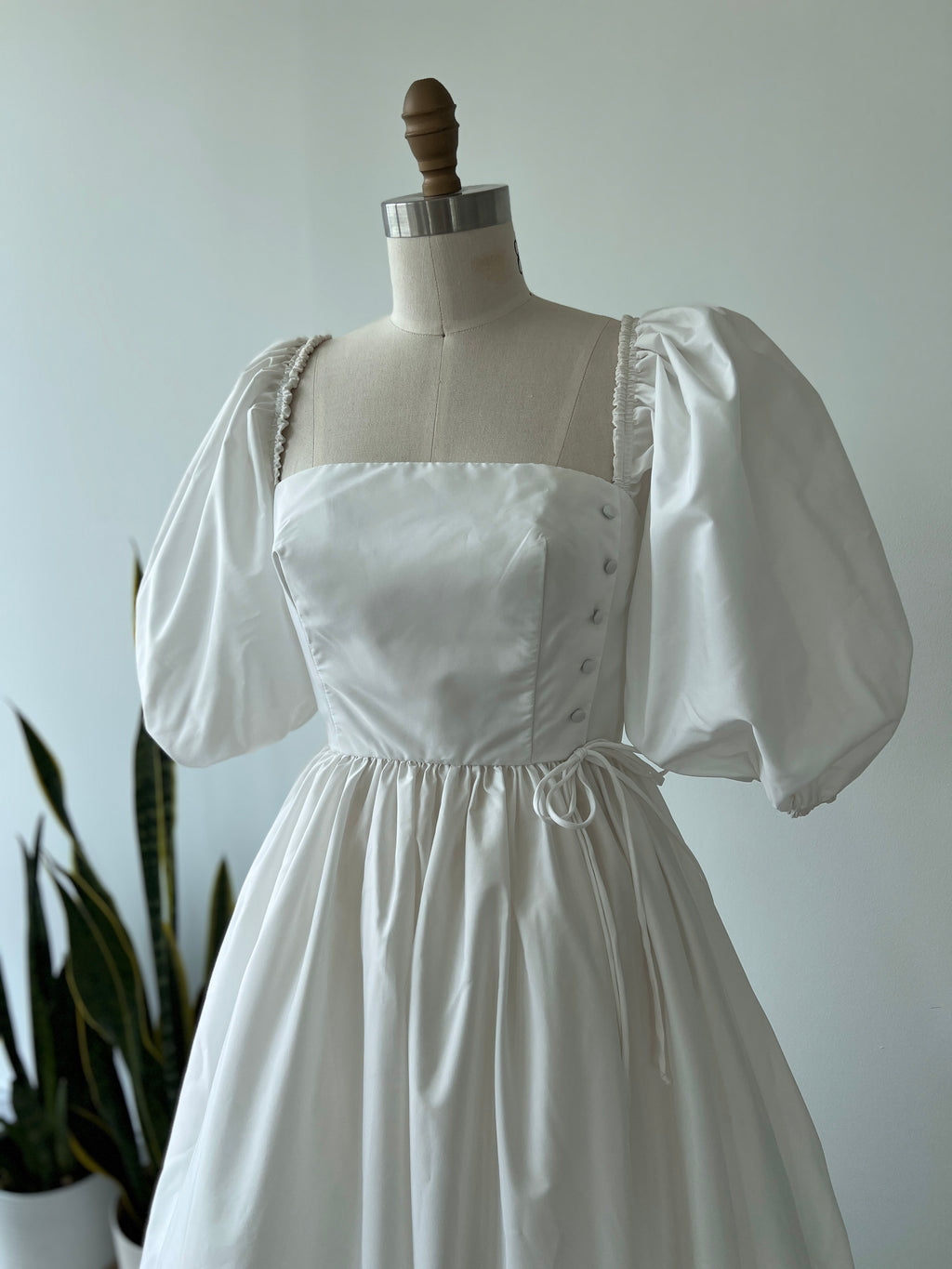 80s puff sleeve wedding dress - M
