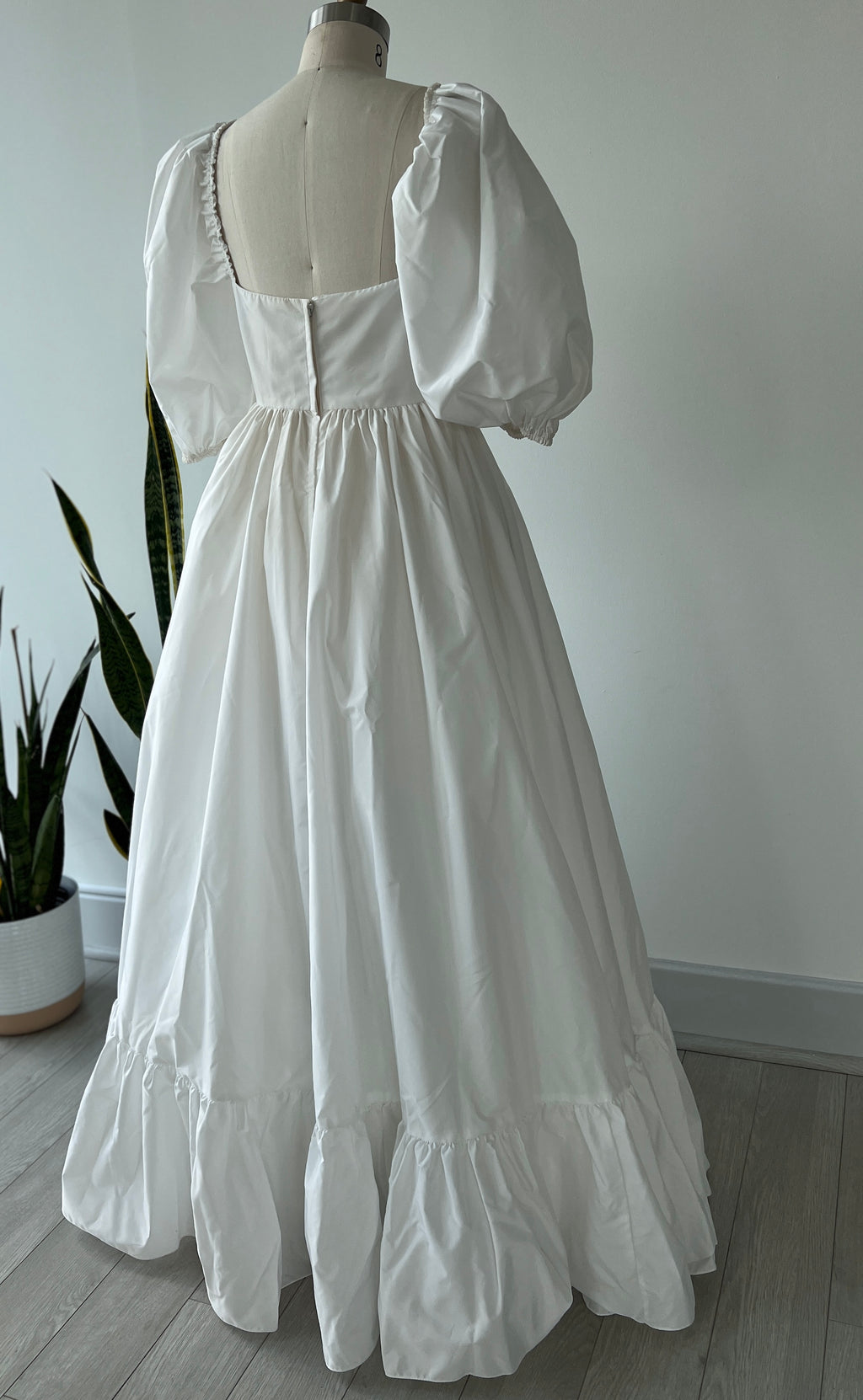 80s puff sleeve wedding dress - M