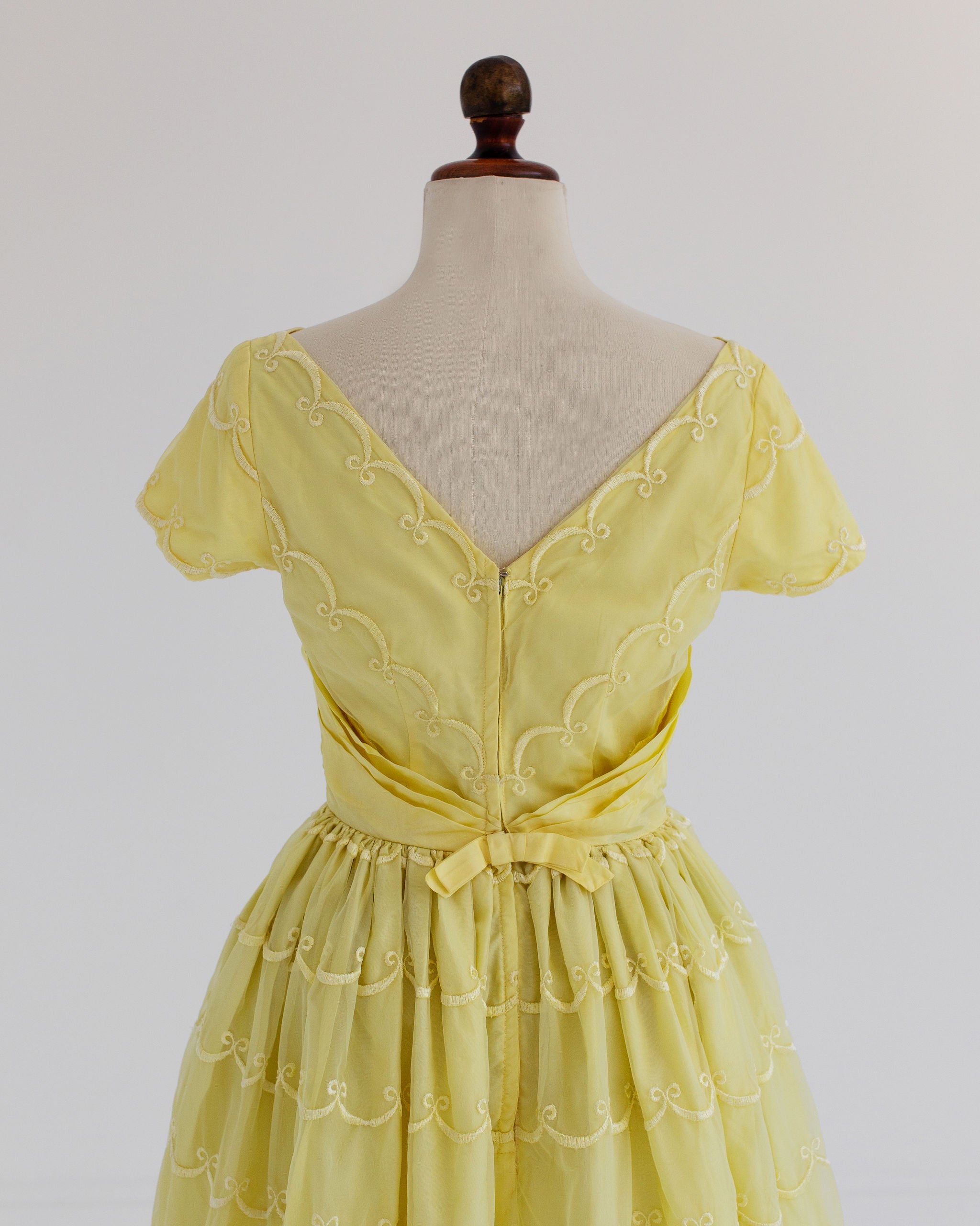 1950s fit and flare yellow dress - XS