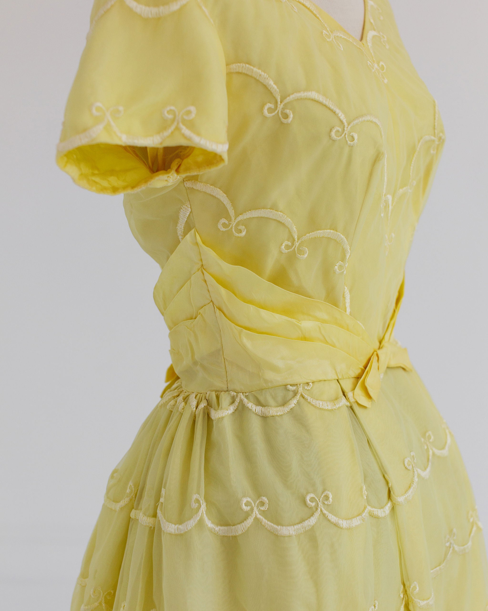 1950s fit and flare yellow dress - XS
